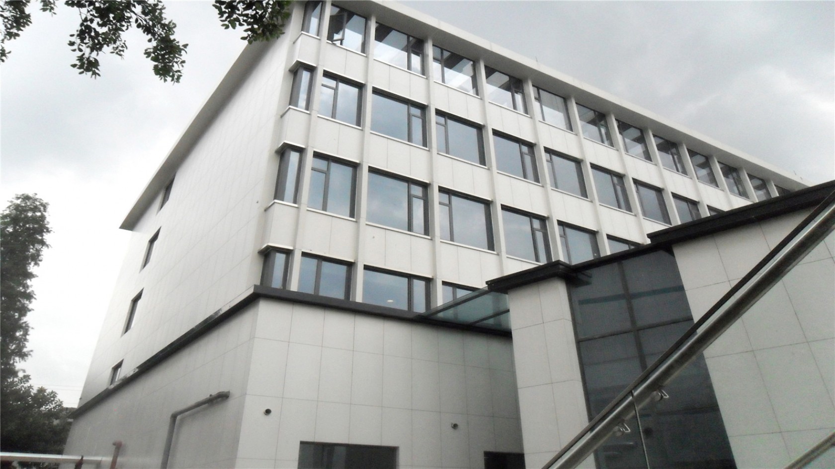 廣東一方制藥辦公樓改造