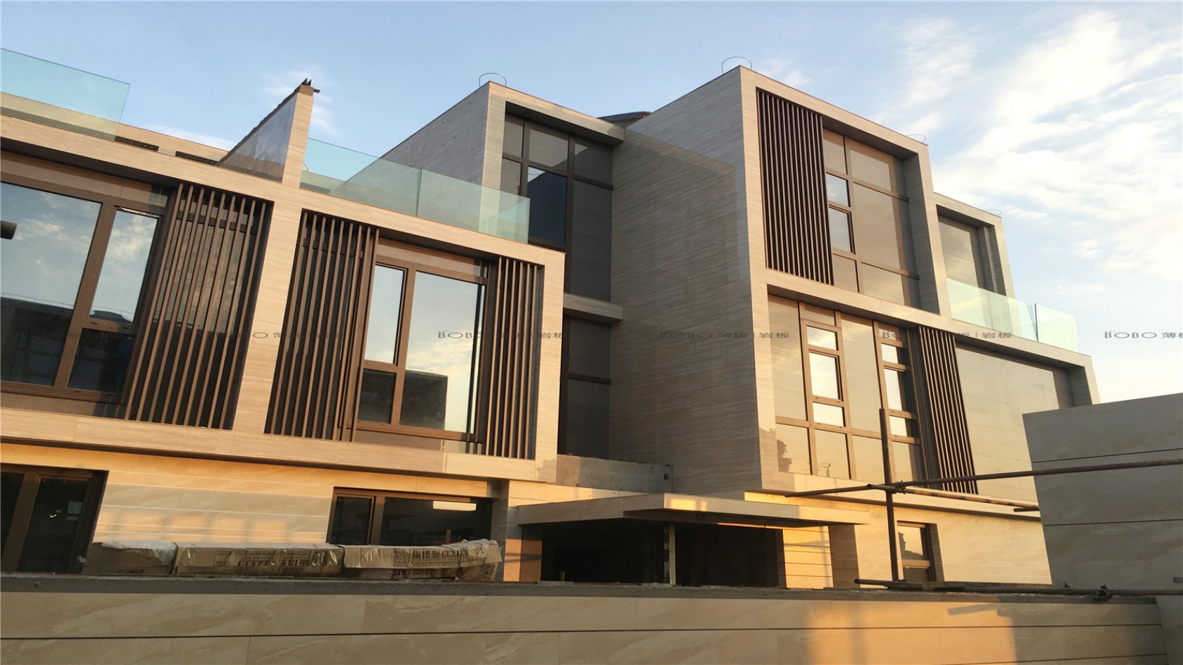 呼和浩特東河上的院子